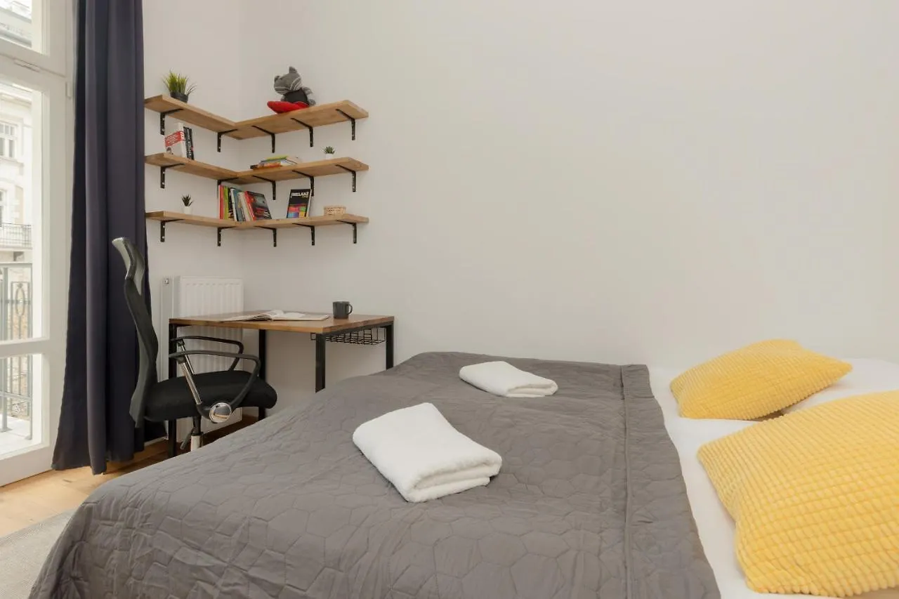 Apartment With Balcony Warsaw'S Praga By Noclegi Renters Polen