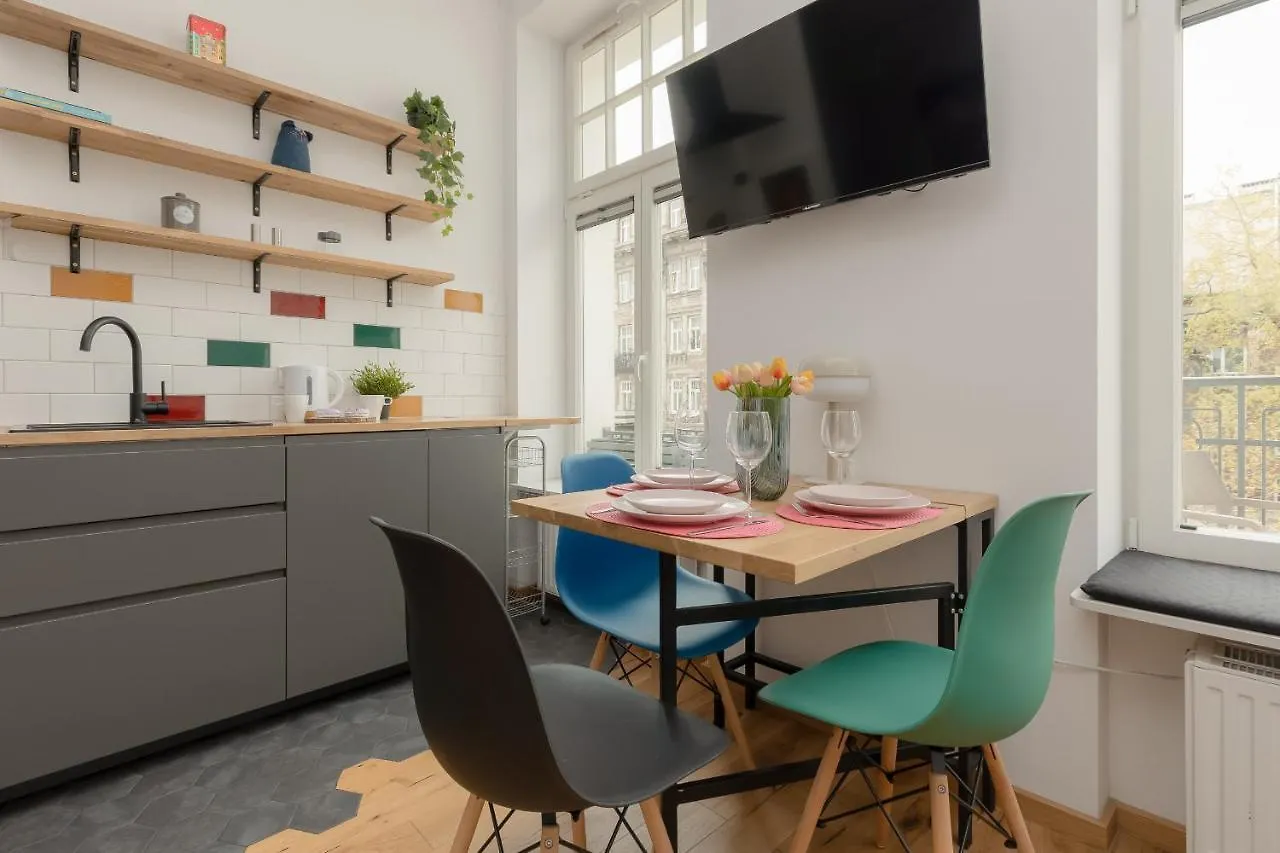 Apartment With Balcony Warsaw'S Praga By Noclegi Renters